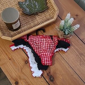 Super Sexy Ruffle Thong Panties NWOT